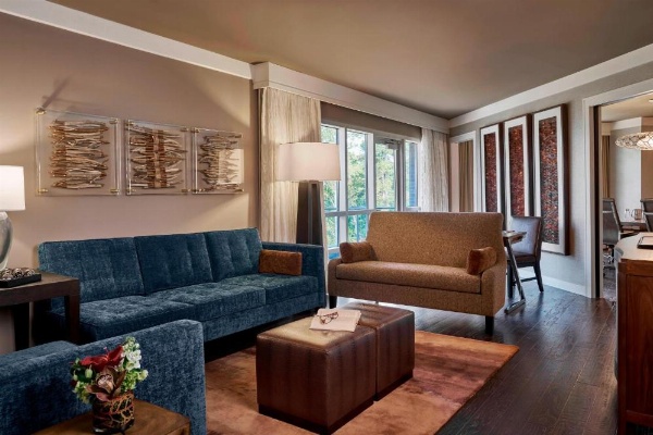 The StateView Hotel, Autograph Collection image 12